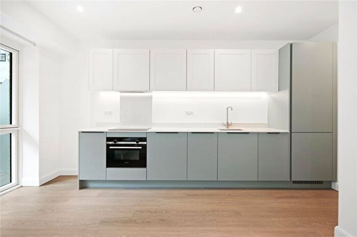 1 Bedroom Apartment To Rent In The Courtyard, Royal Eden Docks, E16