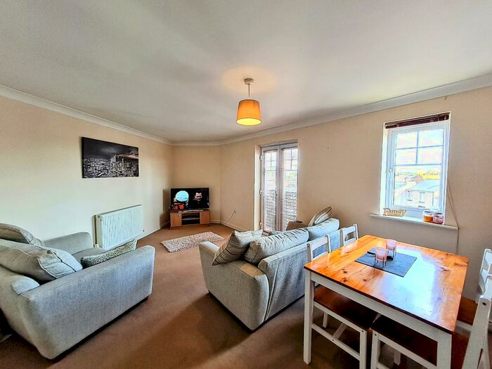 2 Bedroom Apartment To Rent In Appleby Close, Eastbourne - Darlington, DL1