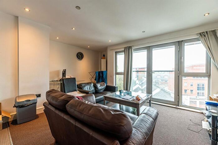 2 Bedroom Apartment To Rent In North West, Talbot Street, NG1