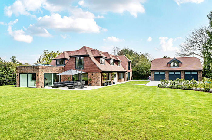 5 Bedroom Detached House For Sale In Armstrong Road, Brockenhurst, SO42