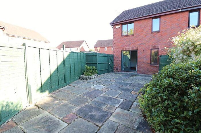 3 Bedroom Semi-Detached House To Rent In Stanbury Mews, Gloucester, GL3