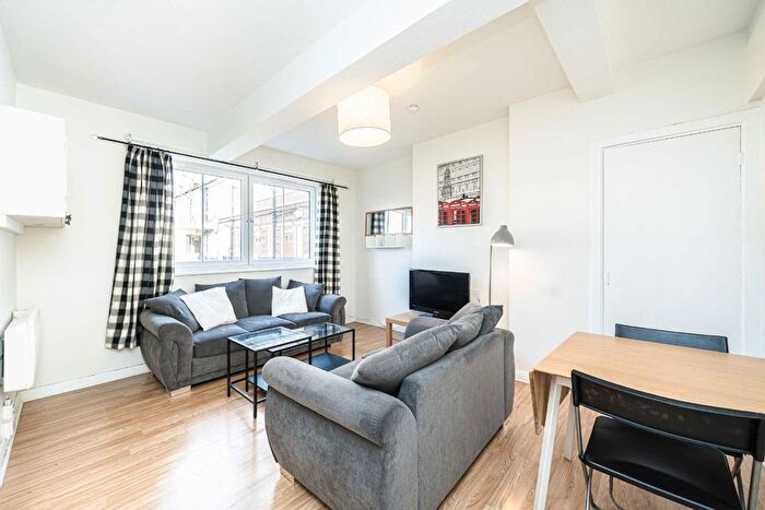 4 Bedroom Flat For Sale In St. Johns Estate, Tower Bridge, SE1