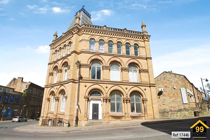 2 Bedroom Flat For Sale In Station House, Batley, West Yorkshire, WF17