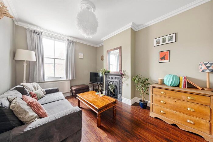 2 Bedroom Apartment To Rent In Brighton Avenue, Walthamstow, E17