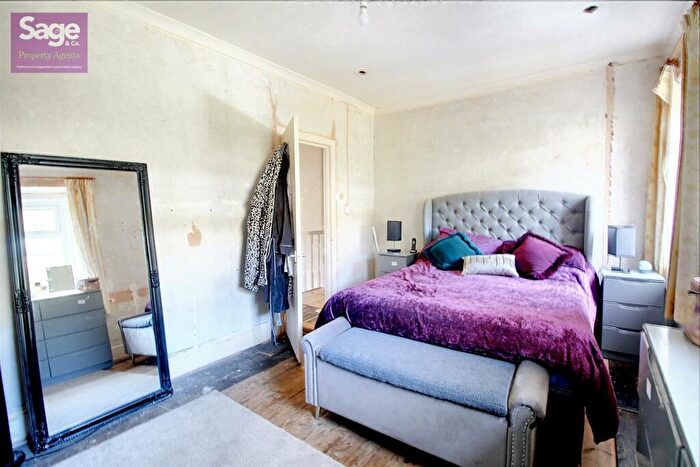 3 Bedroom Terraced House For Sale In Ebbw Street, Risca, NP11