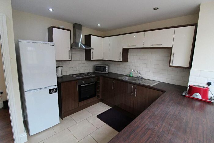 4 Bedroom Terraced House To Rent In Henderson Street, Preston, Lancashire, PR1