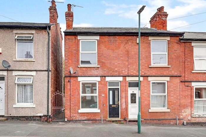 2 Bedroom End Of Terrace House For Sale In Loughborough Avenue, Nottingham, NG2