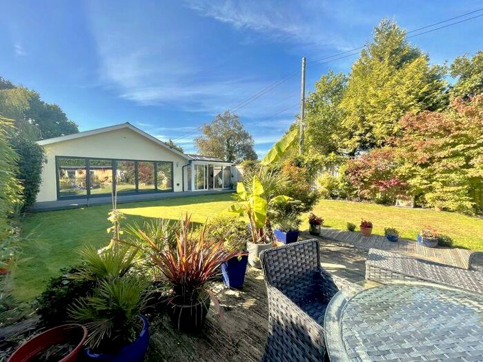 5 Bedroom Detached House For Sale In Rushall Lane, Corfe Mullen, BH16