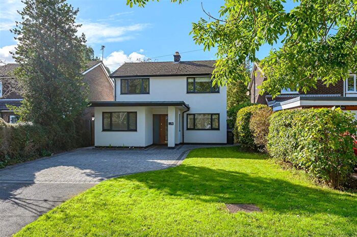 4 Bedroom Detached House For Sale In School Lane, Fulford, York, YO10