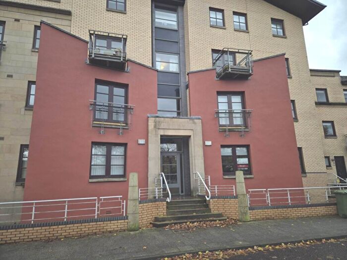 2 Bedroom Flat To Rent In Southside Crescent, Glasgow, G5