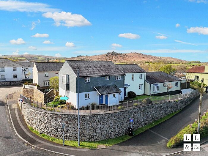 2 Bedroom Flat For Sale In Gweal Pawl, Redruth, TR15