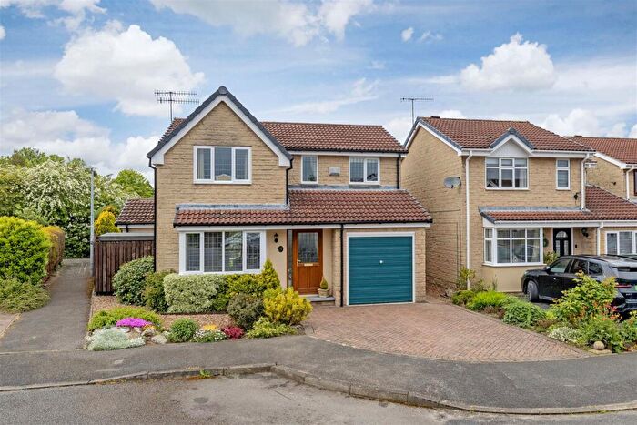 4 Bedroom Detached House For Sale In Westfield Gardens, Brampton, Chesterfield, S40