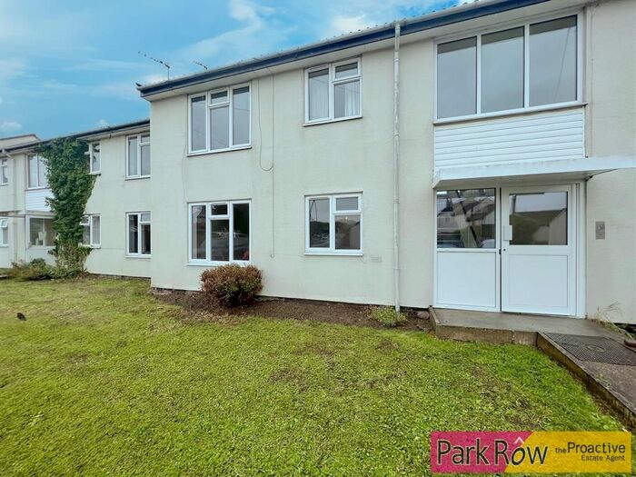 1 Bedroom Flat For Sale In Northfield Close, Womersley, Doncaster, DN6