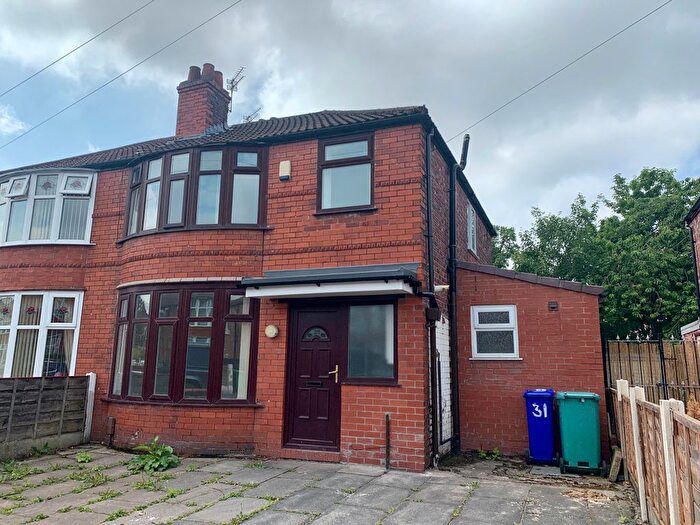 6 Bedroom Property To Rent In Brentbridge Road, Manchester, M14