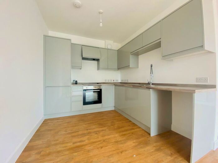 2 Bedroom Apartment To Rent In Albany Court, Albany Road, Sittingbourne, ME10