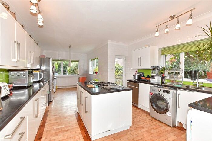 7 Bedroom Semi-Detached House For Sale In Canterbury Road, Westbrook, Margate, Kent, CT9