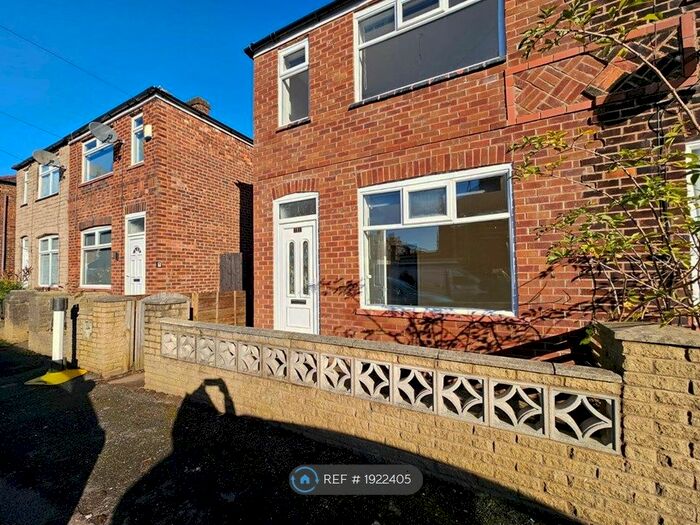 2 Bedroom Semi-Detached House To Rent In West Street, Failsworth, Manchester, M35