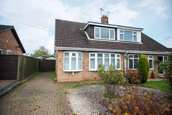 2 Bedroom Bungalow To Rent In Ellerker Rise, HU10