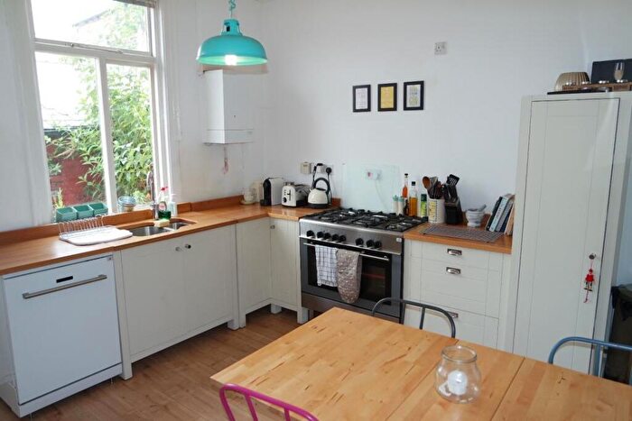 3 Bedroom Terraced House To Rent In Ratcliffe Road, Sharrow Vale, S11