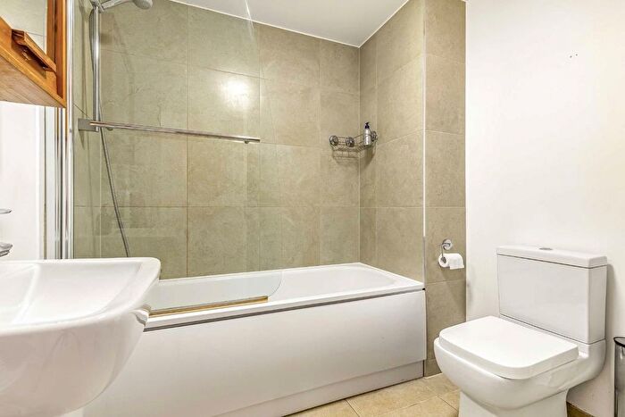 1 Bedroom Flat For Sale In Denbigh Street, London, SW1V