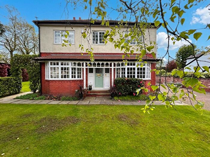 6 Bedroom Detached House For Sale In Worsley Road, Swinton, M27