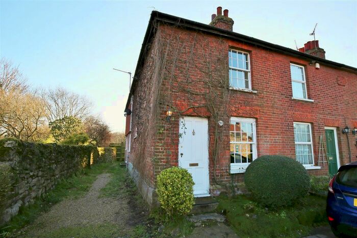 3 Bedroom End Of Terrace House To Rent In Teston Road, Offham, West Malling, Kent, ME19