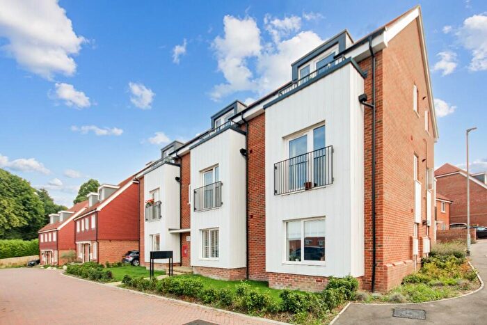 1 Bedroom Apartment For Sale In Butlers Way, East Grinstead, West Sussex, RH19