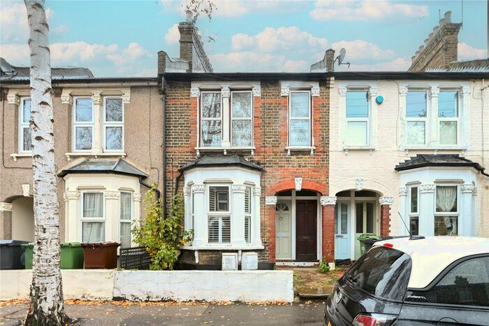 1 Bedroom Flat To Rent In Callis Road, Walthamstow, London, E17