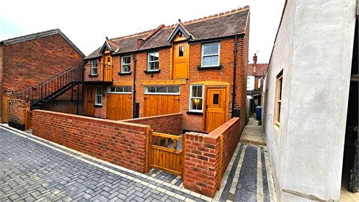 1 Bedroom Barn Conversion For Sale In West Road, Westcliff On Sea, Westcliff On Sea, SS0