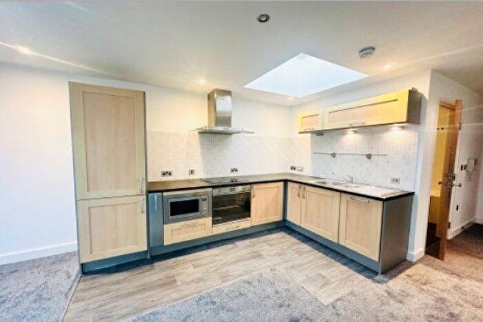 1 Bedroom Flat To Rent In Broad Street, Nottingham, NG1