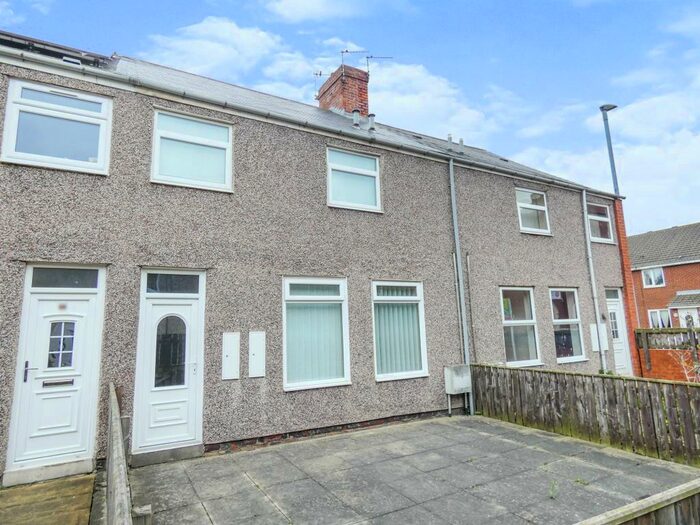 2 Bedroom Ground Flat To Rent In Sycamore Street, Ashington, Northumberland, NE63
