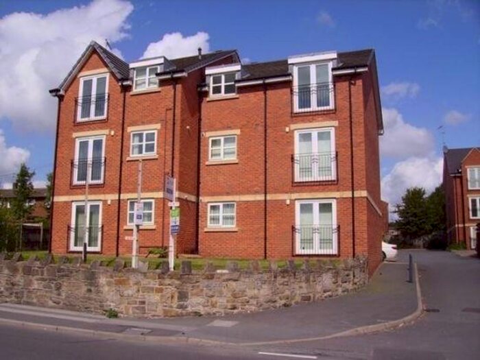 2 Bedroom Flat To Rent In Hindsford Bridge Mews, Atherton, Manchester M46