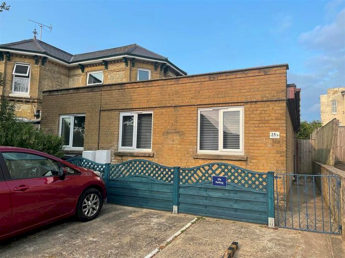 2 Bedroom Semi-Detached Bungalow To Rent In Queens Road, Shanklin, PO37