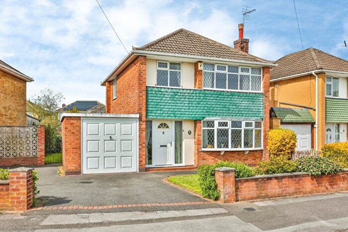 3 Bedroom Detached House For Sale In Vaughan Avenue, Hucknall, Nottingham, Nottinghamshire, NG15