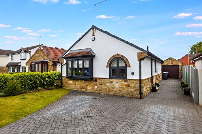 3 Bedroom Detached Bungalow For Sale In Meadowgate Drive, Lofthouse, Wakefield, West Yorkshire, WF3