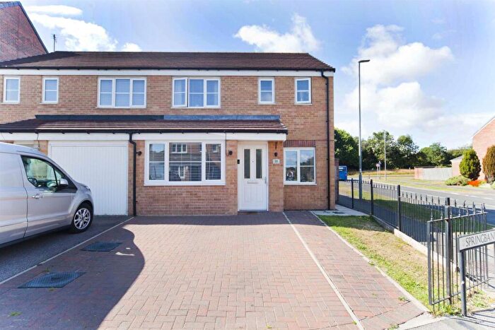 3 Bedroom Semi Detached House For Sale In Springbank, Peterlee, SR8