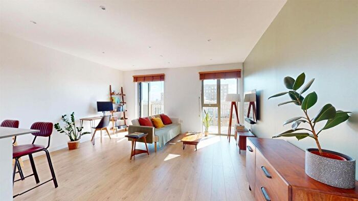 1 Bedroom Flat For Sale In Atlantis Avenue, Gallions Reach, London, E16