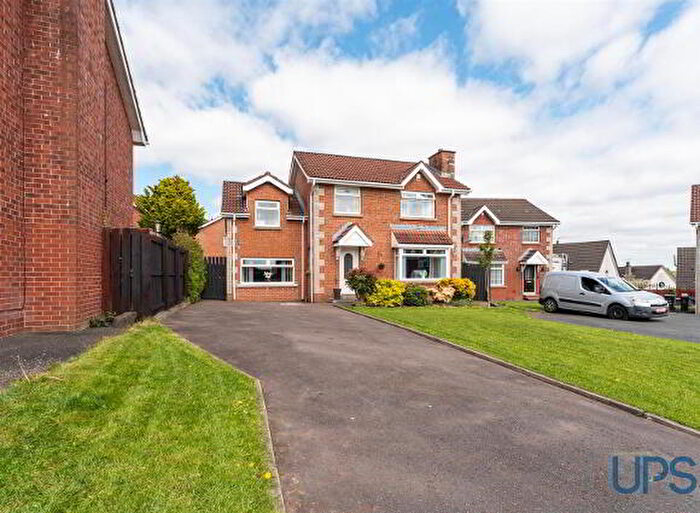 4 Bedroom Detached House For Sale In Lagmore Drive, Belfast, BT17