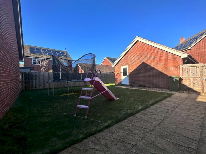 5 Bedroom Detached House To Rent In Minotaur Way, Norwich, NR5