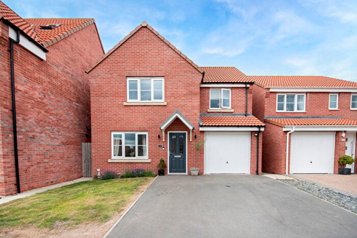 4 Bedroom Detached House For Sale In President Place, Harworth, Doncaster, DN11
