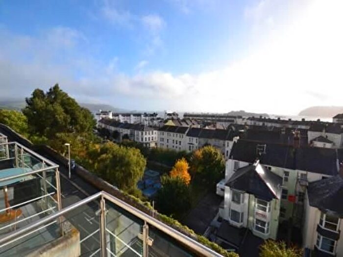 3 Bedroom Town House To Rent In Cliff Road, Plymouth, PL1