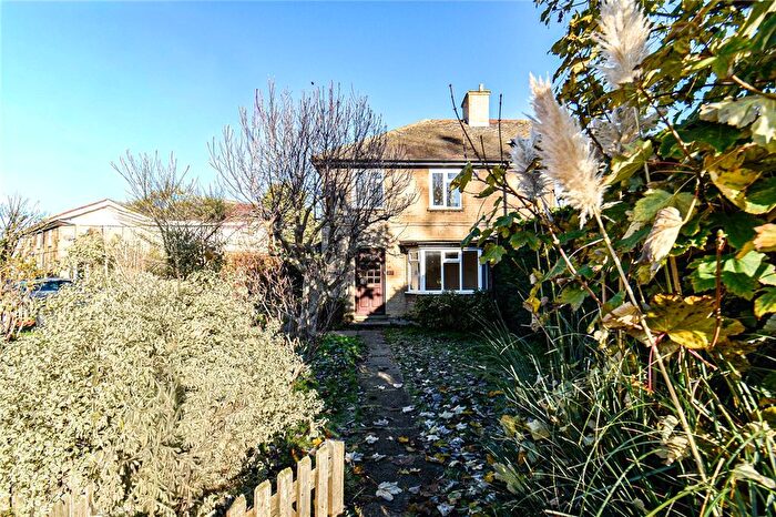 3 Bedroom Semi-Detached House To Rent In Scotland Road, Cambridge, CB4