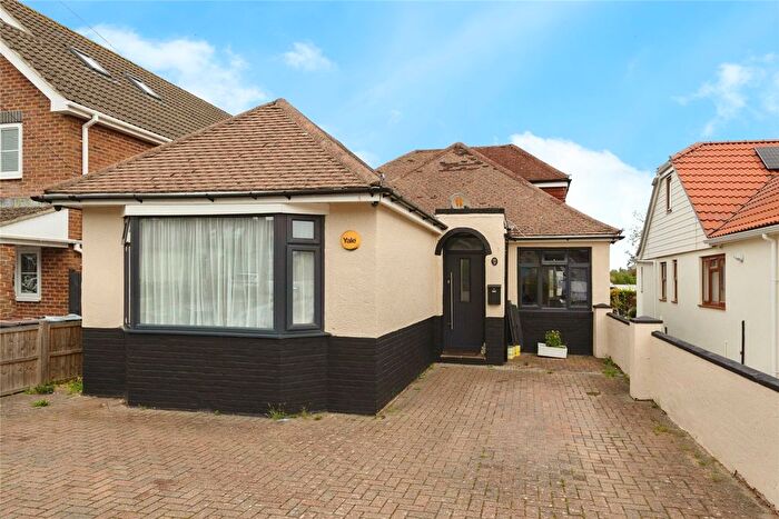 4 Bedroom Bungalow For Sale In Frances Road, Waterlooville, Hampshire, PO7
