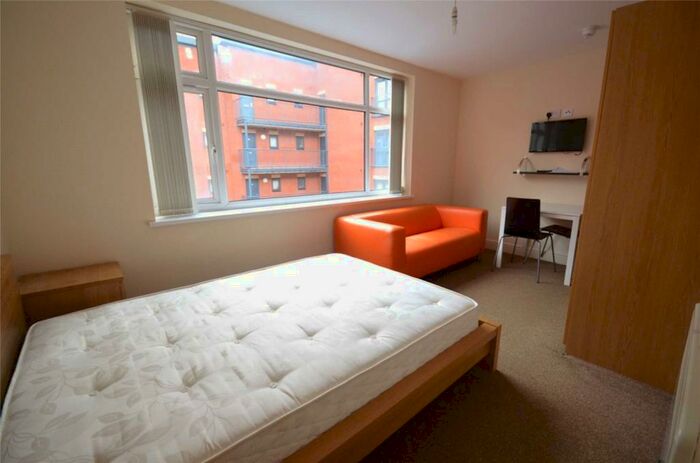 Apartment To Rent In Wilbraham Court One, Fallowfield, Manchester, Manchester, M14