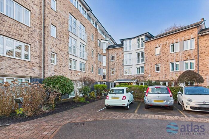 2 Bedroom Apartment For Sale In Vale Road, Woolton, L25