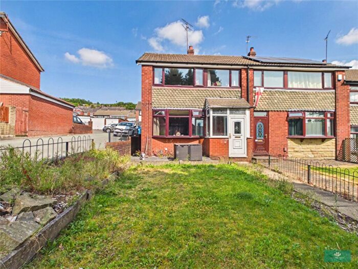 3 Bedroom Terraced House For Sale In Holly Grove, Lees, Oldham, OL4