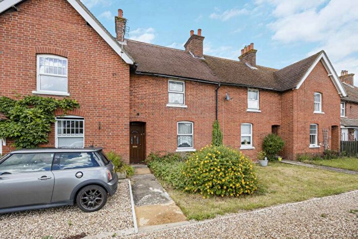 3 Bedroom Terraced House For Sale In Hollington Place, Green Lane, Thatcham, West Berkshire, RG19