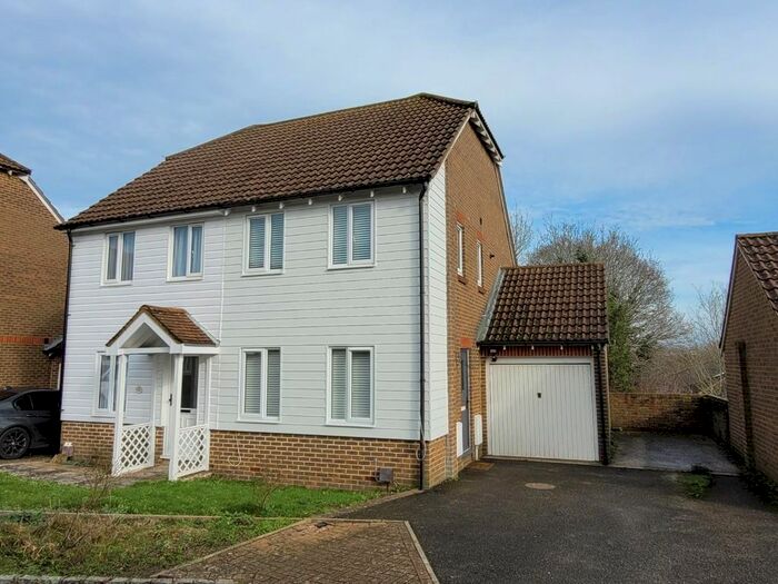 2 Bedroom Semi-Detached House To Rent In Bradbridge Green, Singleton, Ashford, TN23