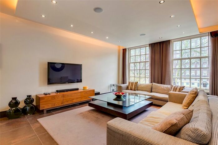 3 Bedroom Flat To Rent In Lowndes Square, Knightsbridge, SW1X