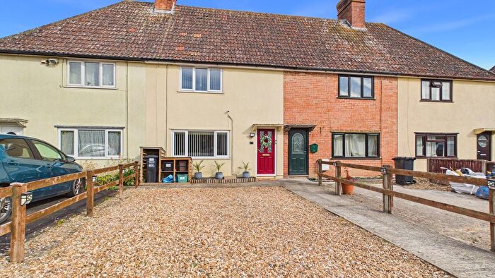 2 Bedroom Terraced House For Sale In Montacute Road, Tintinhull, Yeovil, BA22